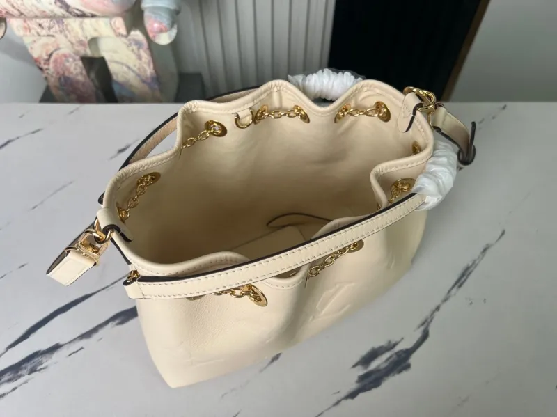Alternative view of LV Bucket Bags-71