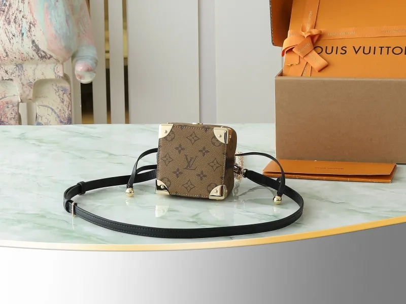 LV Bucket Bags-75 - Image 6