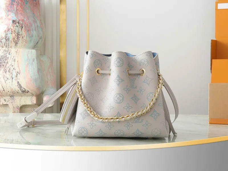 LV Bucket Bags-77