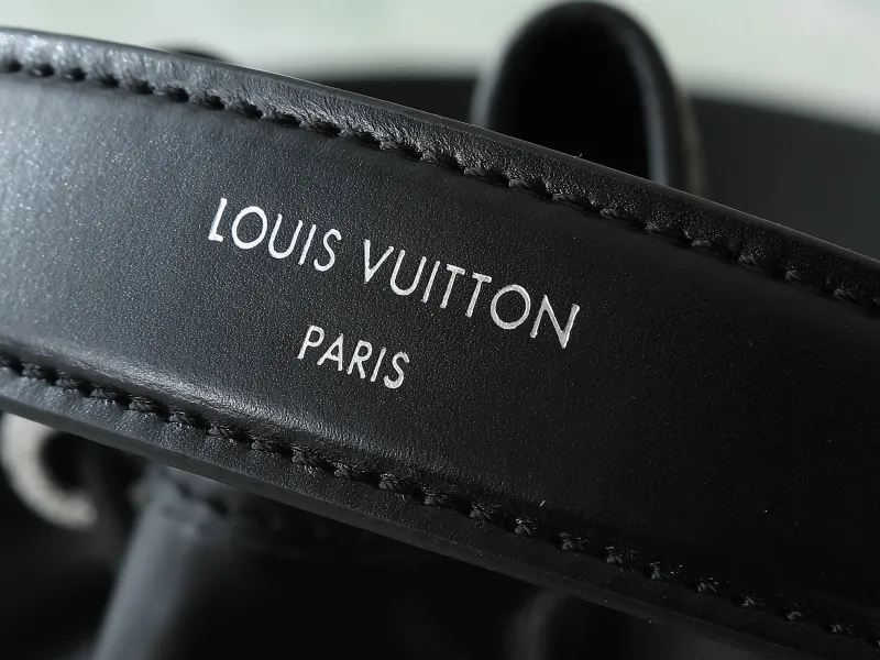 Alternative view of LV Bucket Bags-79