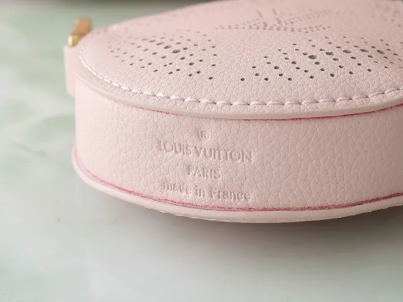 Alternative view of LV Bucket Bags-82
