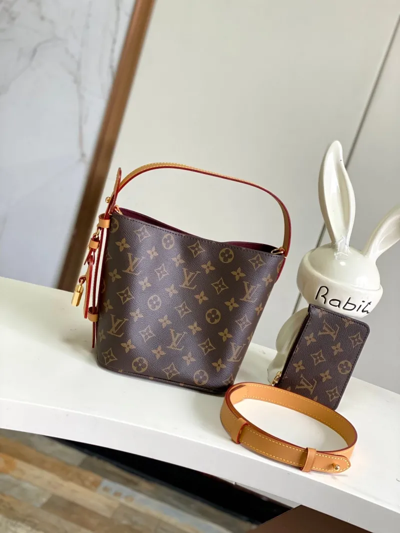 LV Bucket Bags-87