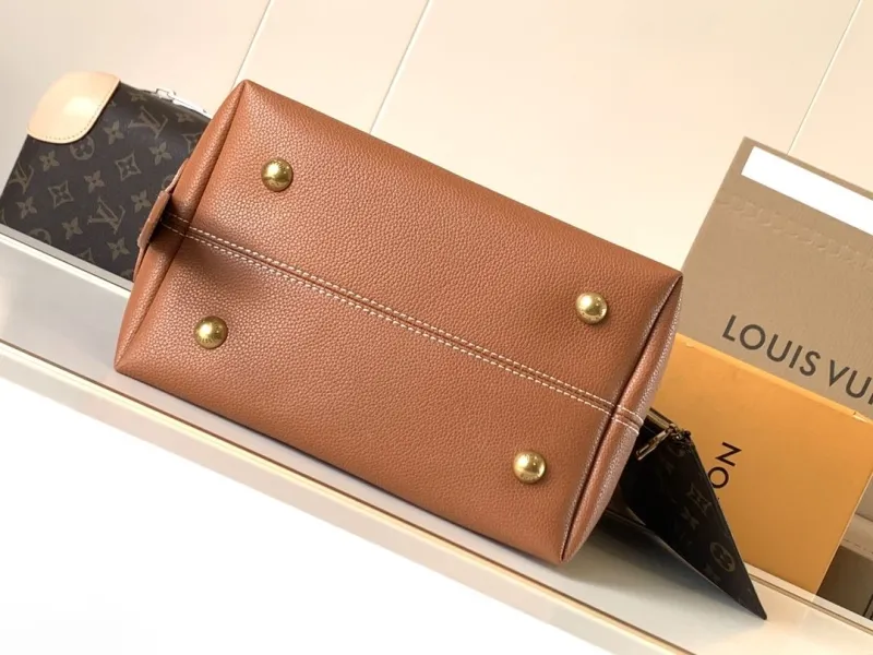 LV Bucket Bags-107 - Image 5