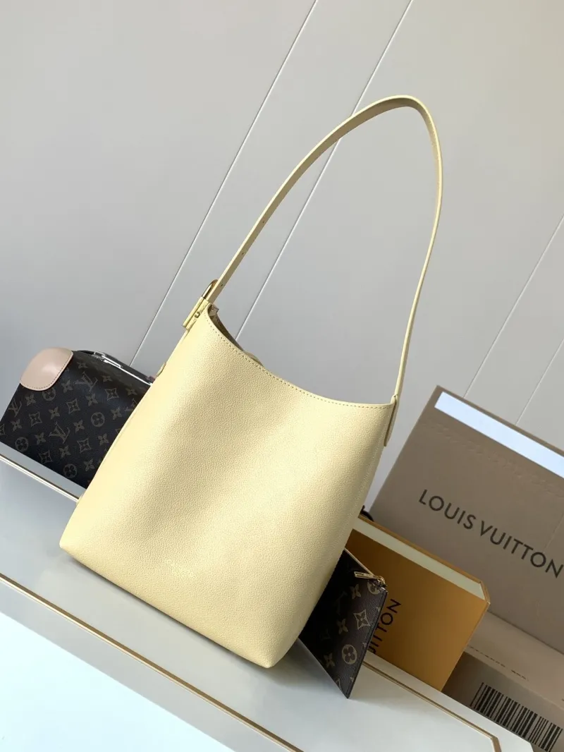 LV Bucket Bags-109