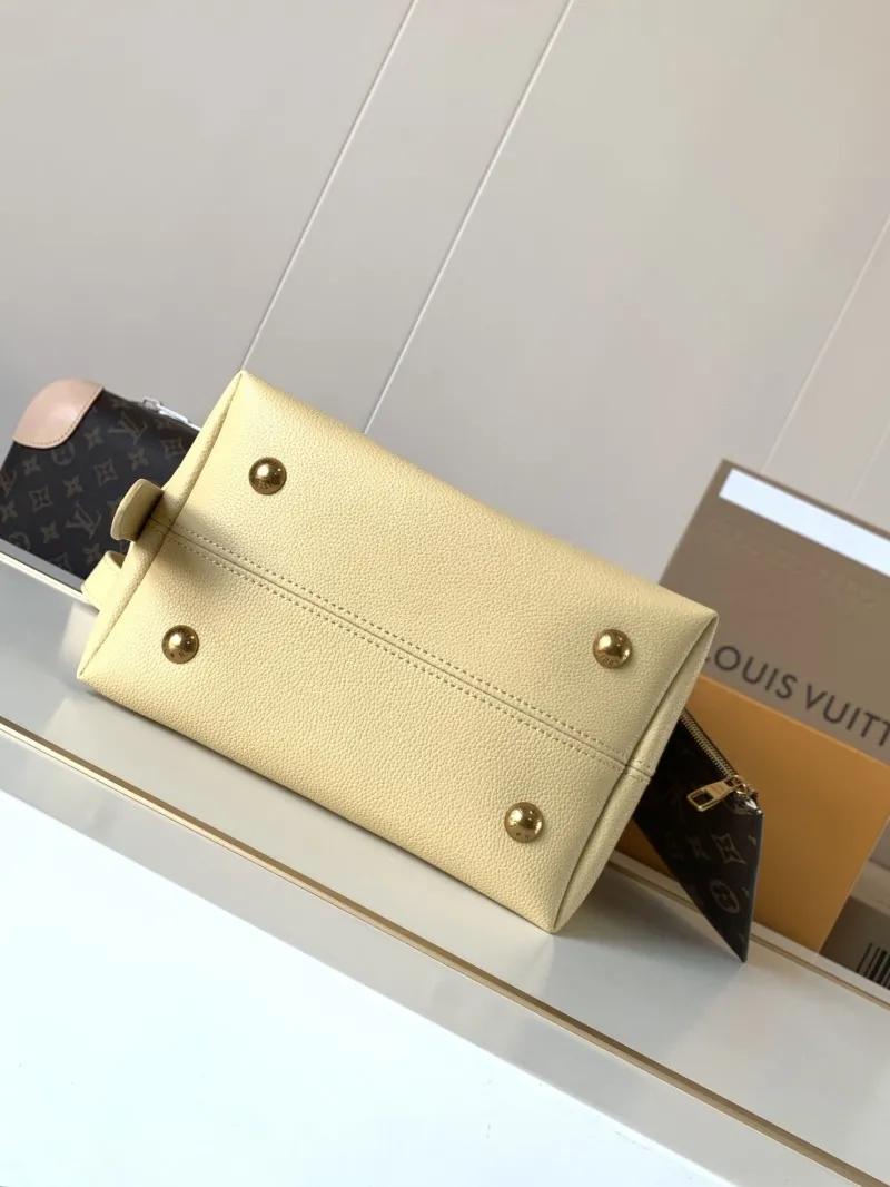 LV Bucket Bags-109 - Image 4