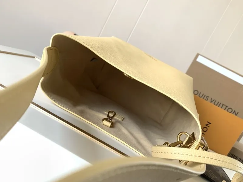 LV Bucket Bags-109 - Image 8