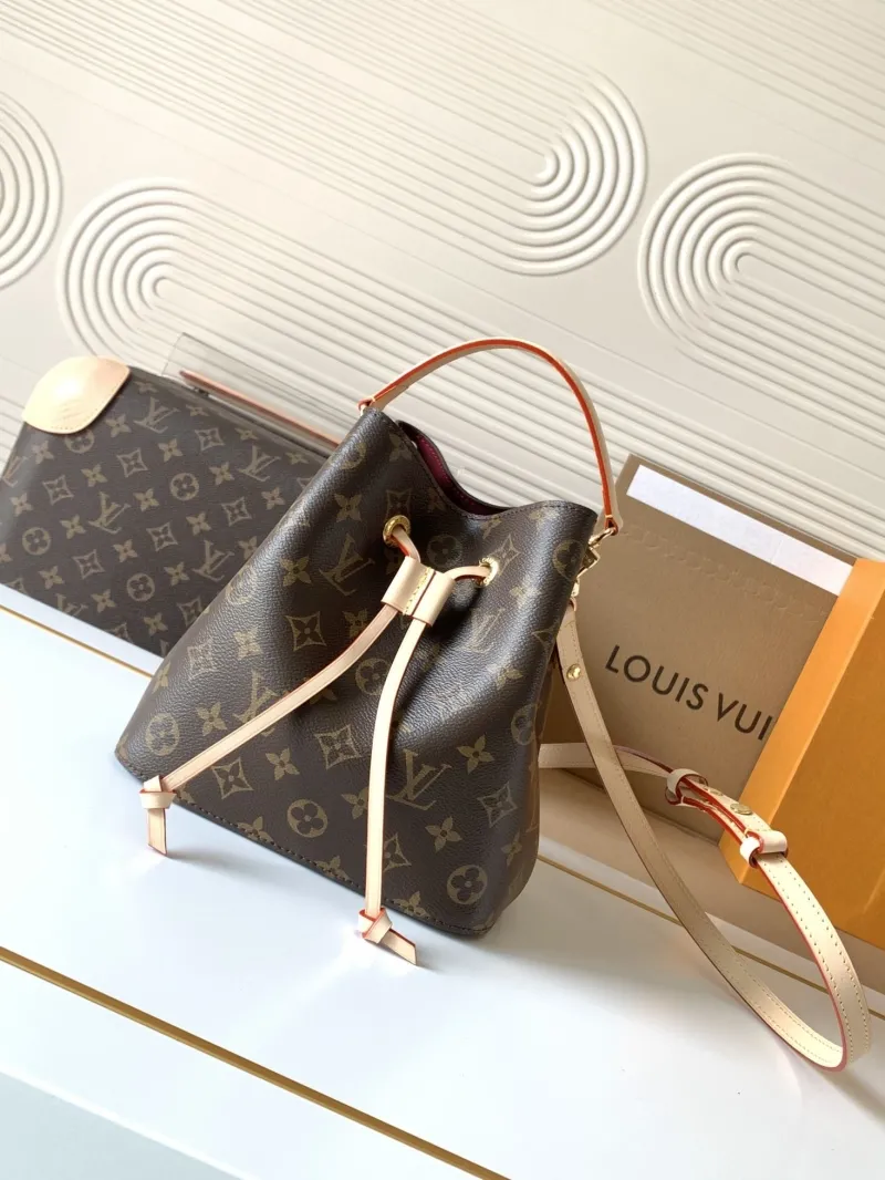 LV Bucket Bags-111