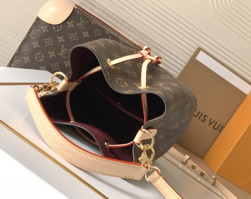 LV Bucket Bags-111 - Image 8