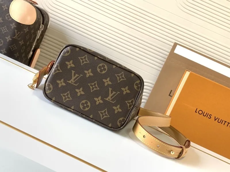 LV Bucket Bags-112 - Image 4