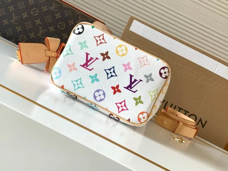 LV Bucket Bags-120 - Image 4