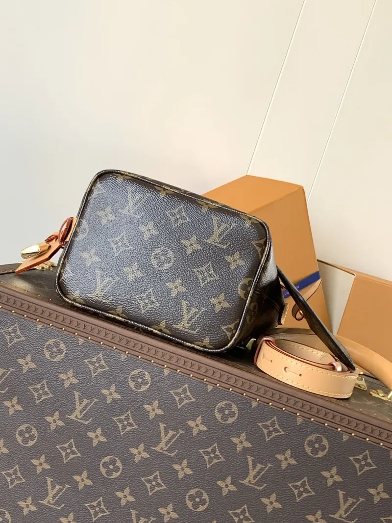 LV Bucket Bags-121 - Image 4