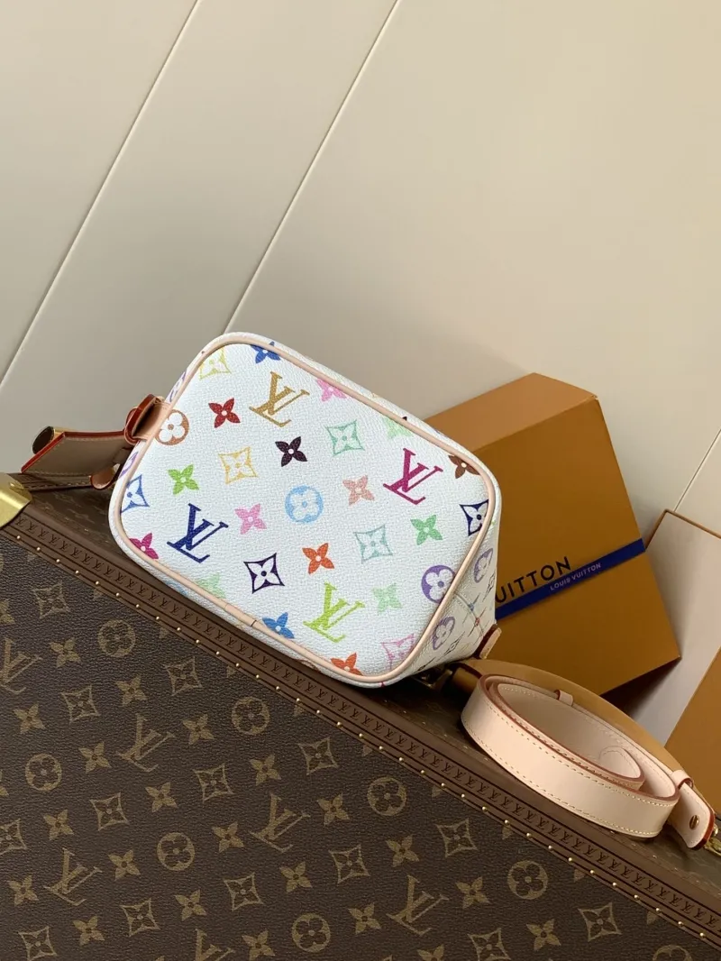 LV Bucket Bags-122 - Image 4