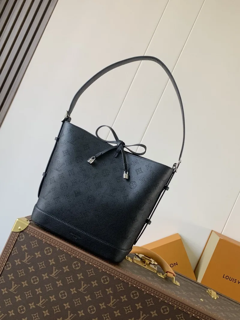 LV Bucket Bags-126