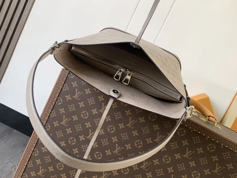 LV Bucket Bags-127 - Image 8