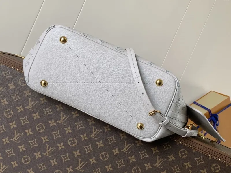 LV Bucket Bags-129 - Image 4