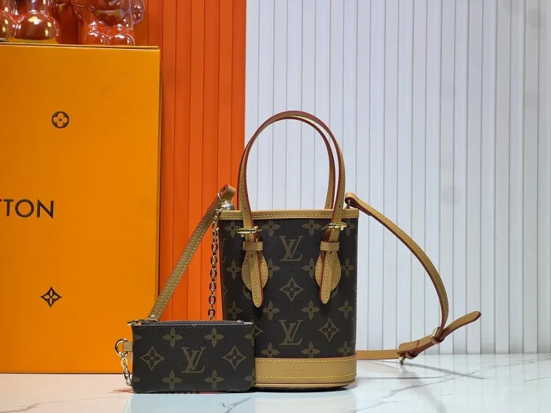 LV Bucket Bags-131