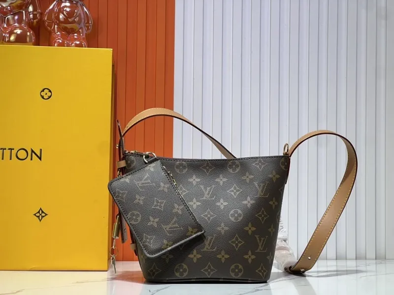 LV Bucket Bags-132