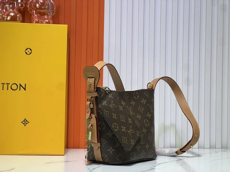 Alternative view of LV Bucket Bags-132