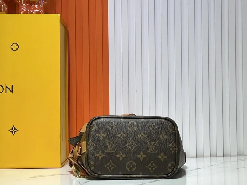 LV Bucket Bags-132 - Image 5
