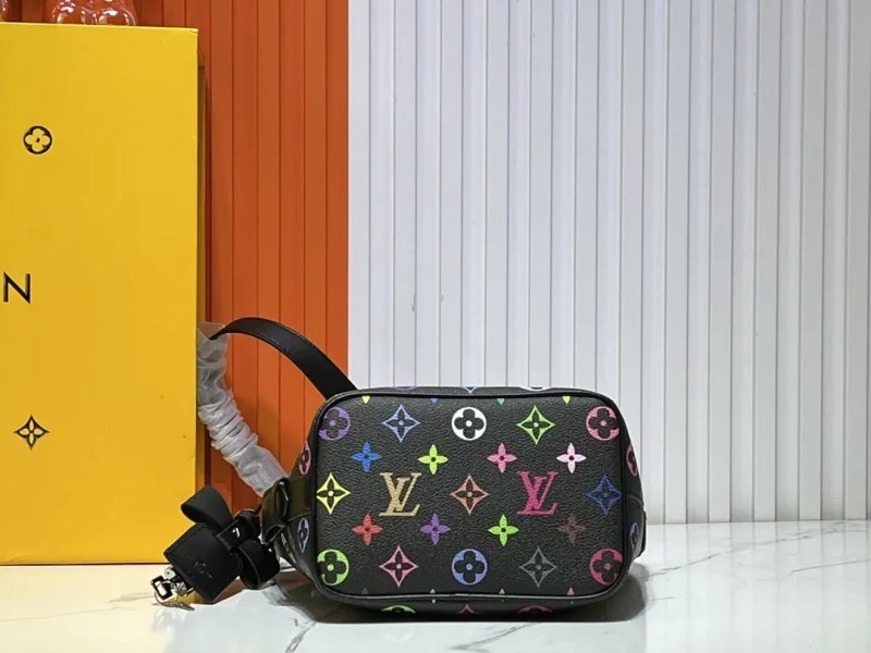 LV Bucket Bags-133 - Image 6