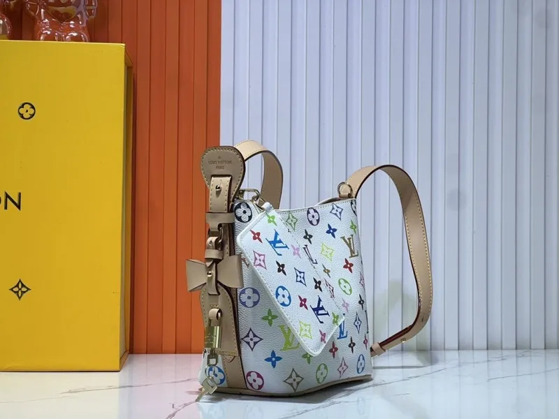 Alternative view of LV Bucket Bags-134