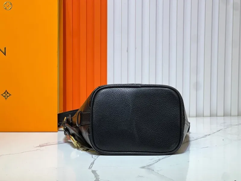 LV Bucket Bags-135 - Image 7