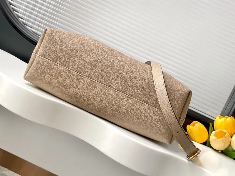 LV Bucket Bags-146 - Image 4