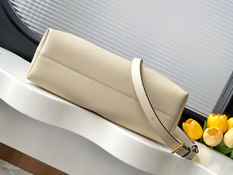 LV Bucket Bags-147 - Image 4