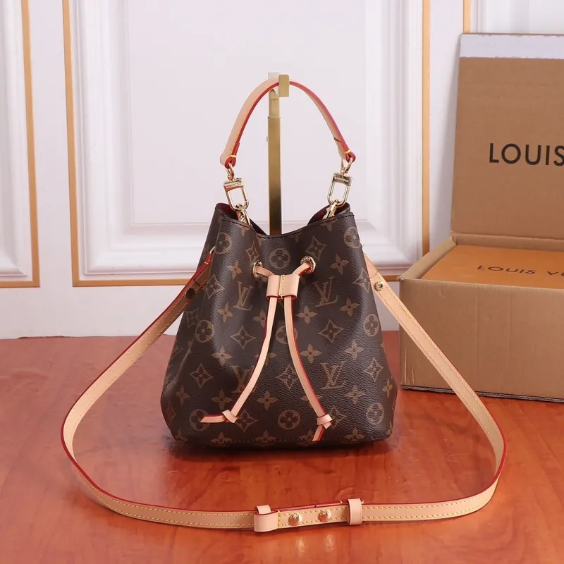 LV Bucket Bags-158
