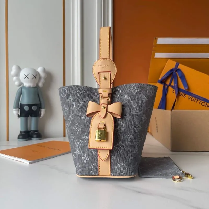 Alternative view of LV Bucket Bags-166