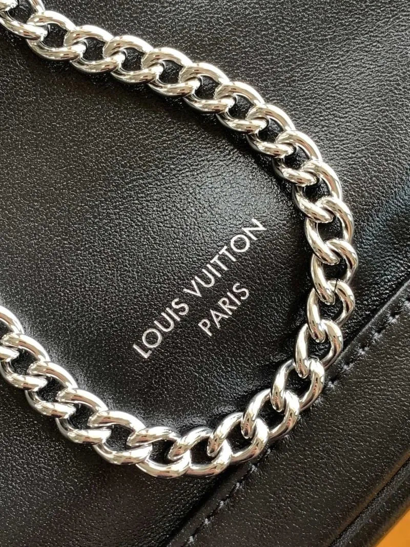 Alternative view of LV Bucket Bags-191