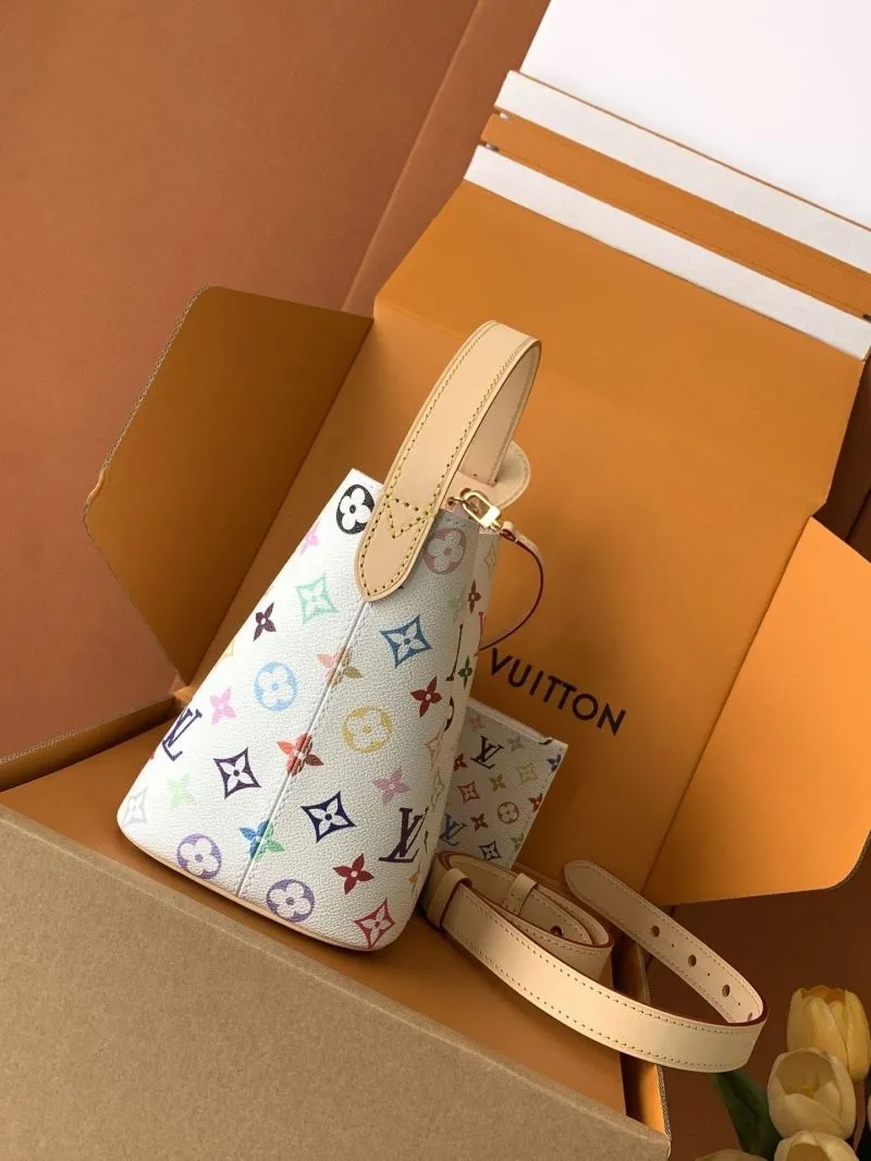 Alternative view of LV Bucket Bags-194