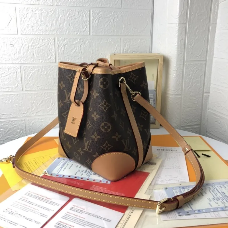 Alternative view of LV Bucket Bags-214