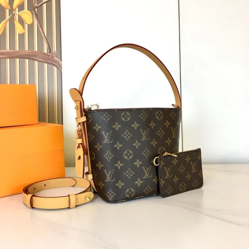Alternative view of LV Bucket Bags-218