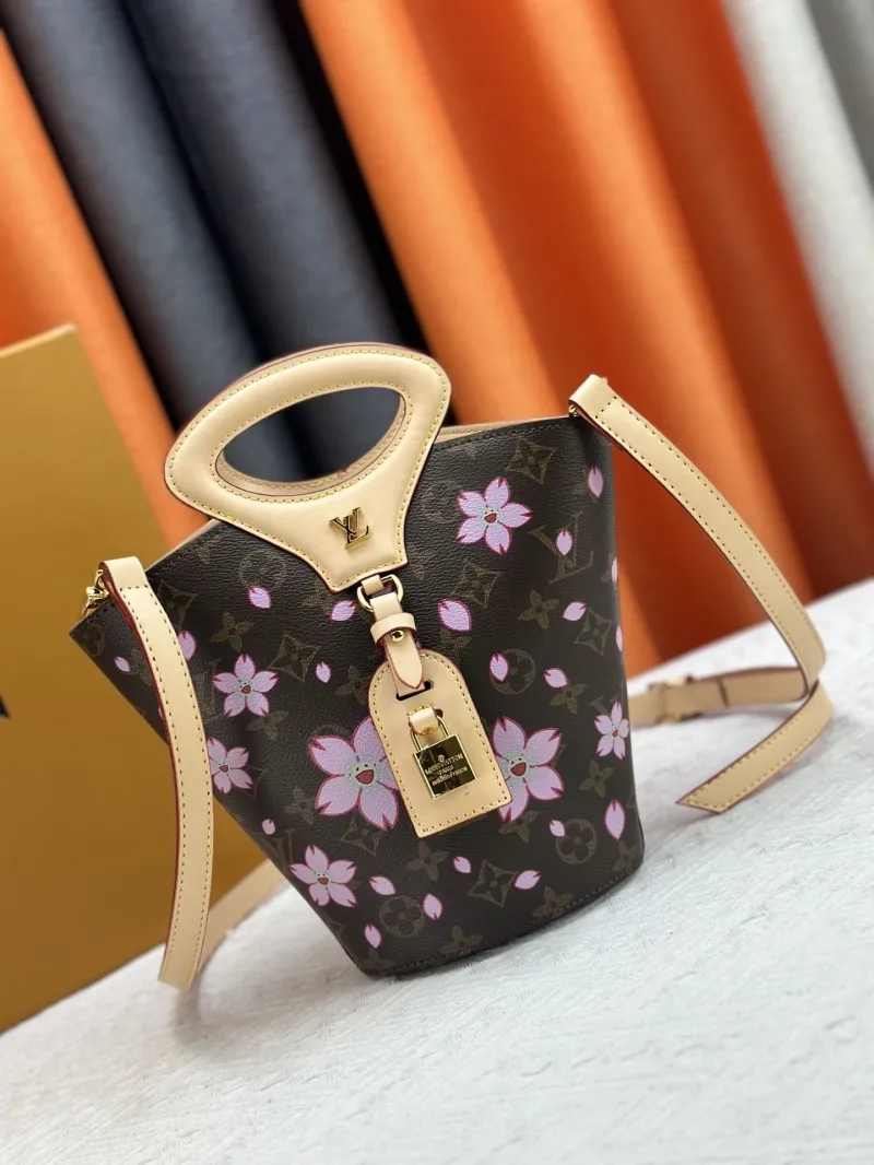 LV Bucket Bags-224