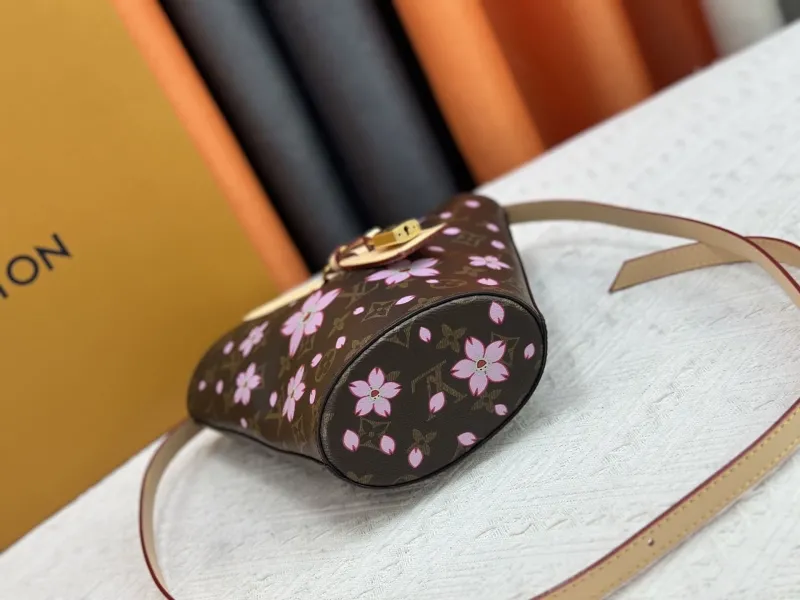 LV Bucket Bags-224 - Image 5
