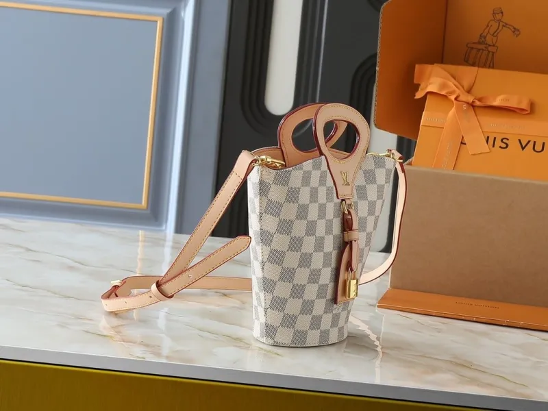 Alternative view of LV Bucket Bags-226
