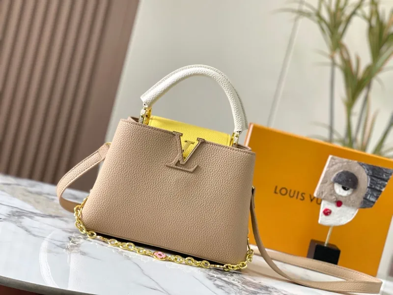 LV Capucines Bags-191