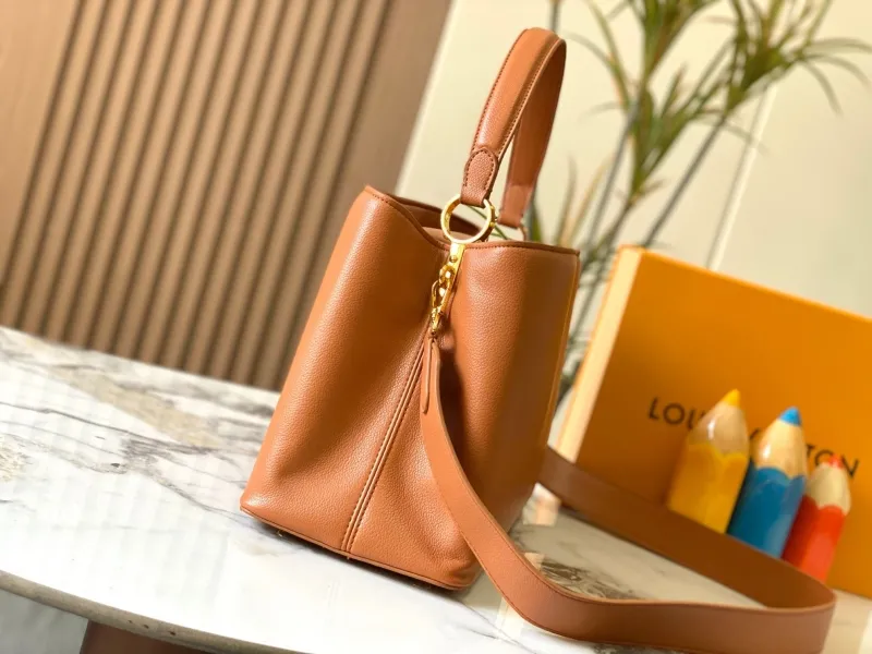 Alternative view of LV Capucines Bags-199