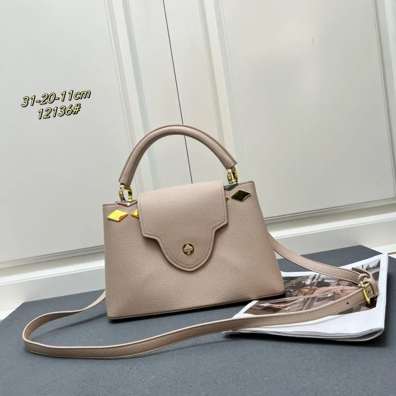 LV Capucines Bags-540