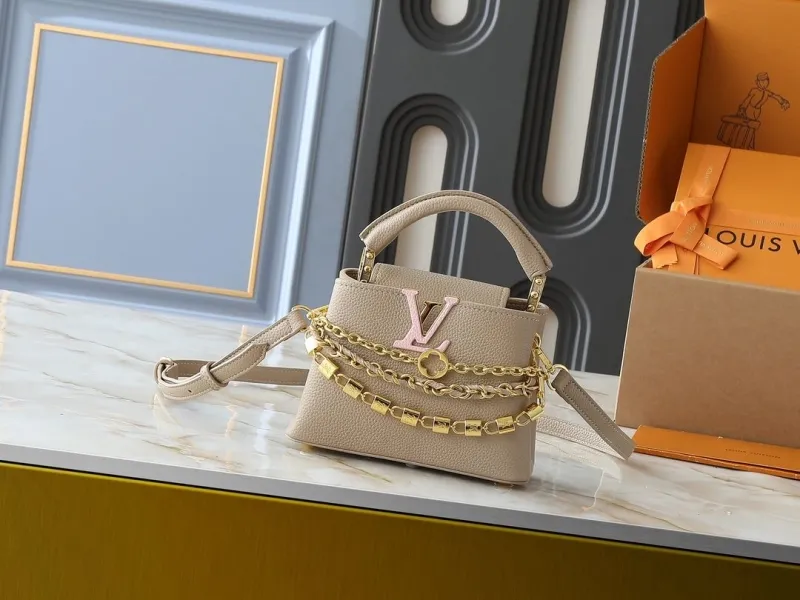 LV Capucines Bags-894