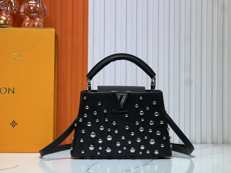 LV Capucines Bags-904