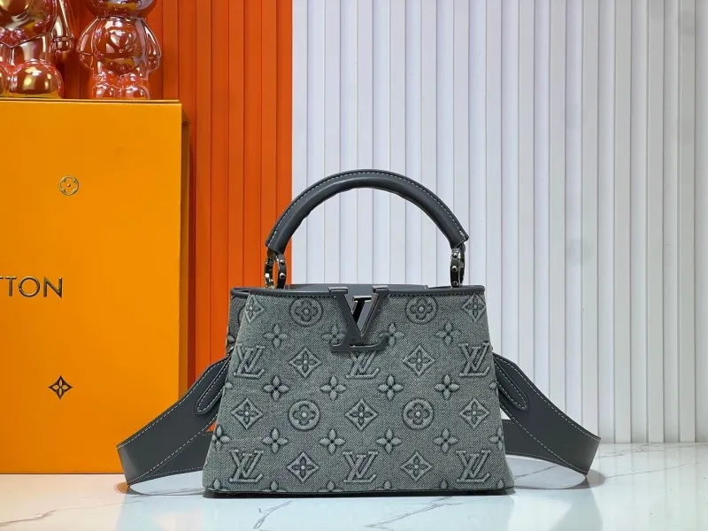 LV Capucines Bags-934
