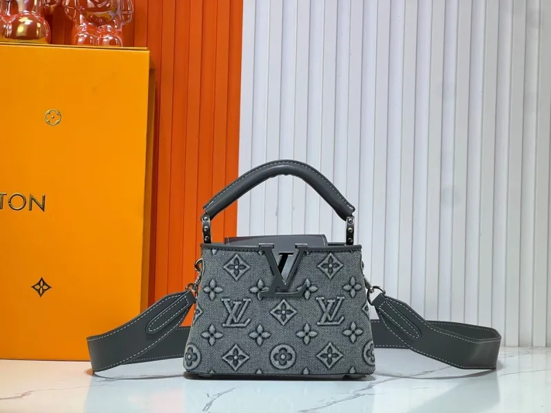 LV Capucines Bags-935