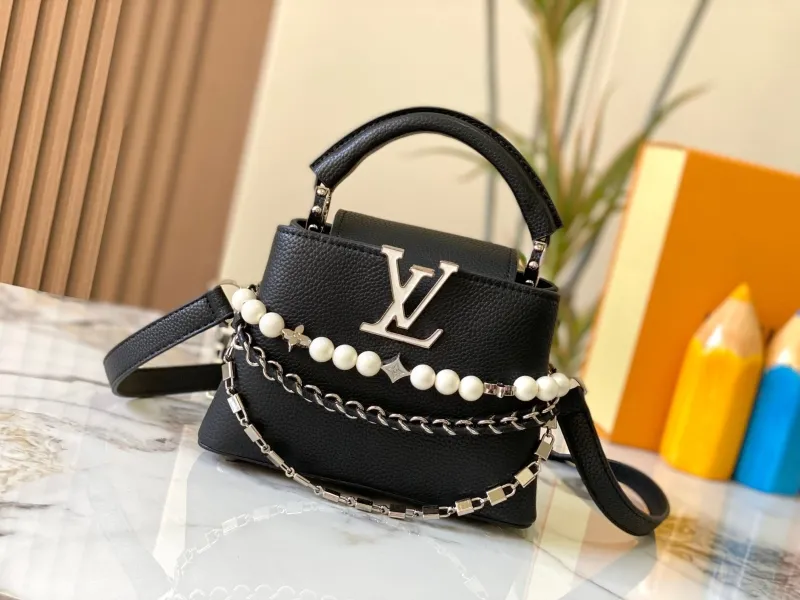 LV Capucines Bags-963