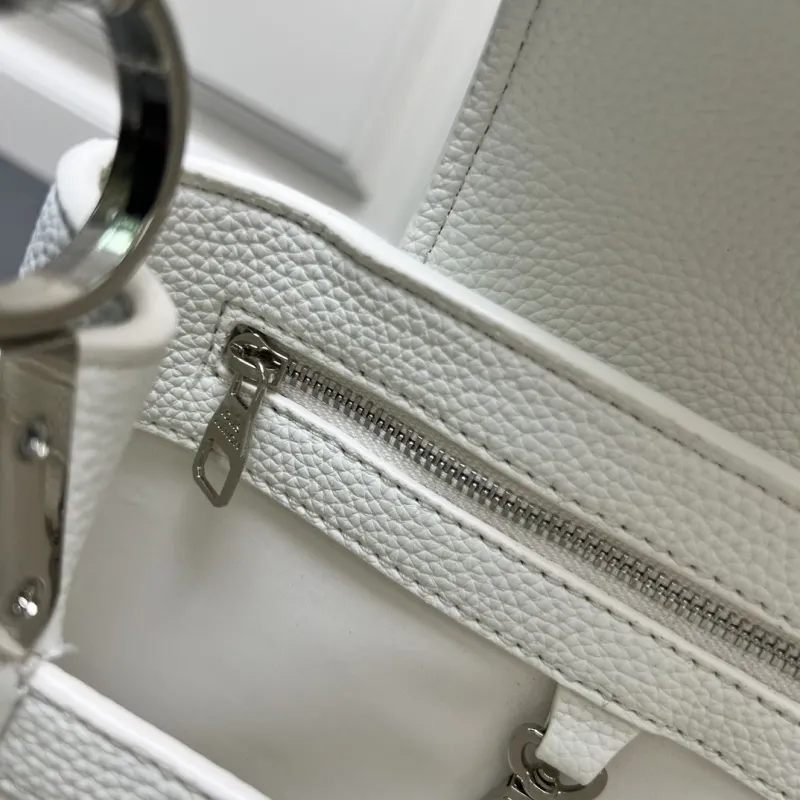 LV Capucines Bags-1030 - Image 3