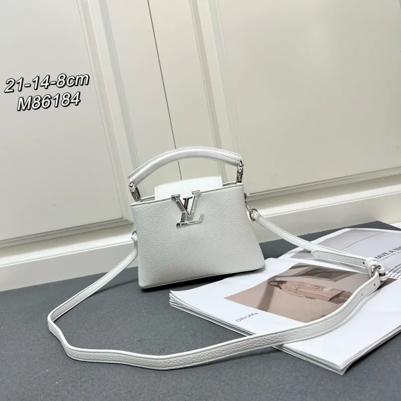 LV Capucines Bags-1032