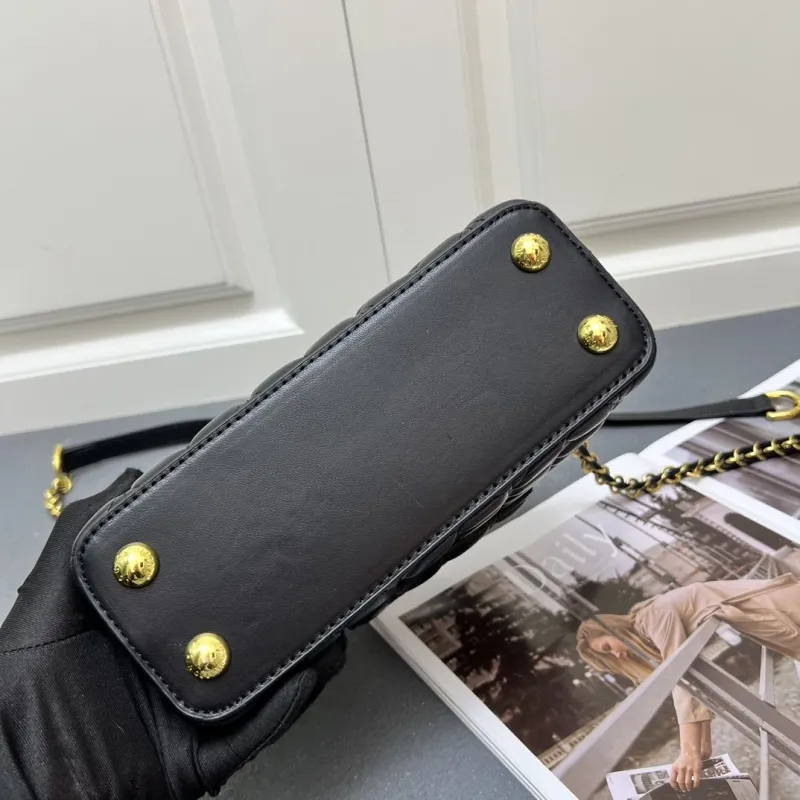 LV Capucines Bags-1033 - Image 8