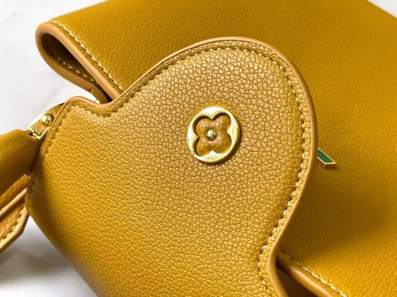 LV Capucines Bags-1058 - Image 4