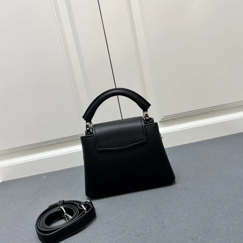 LV Capucines Bags-1083